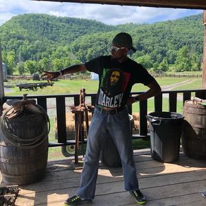 Meet your Posher, Dennis